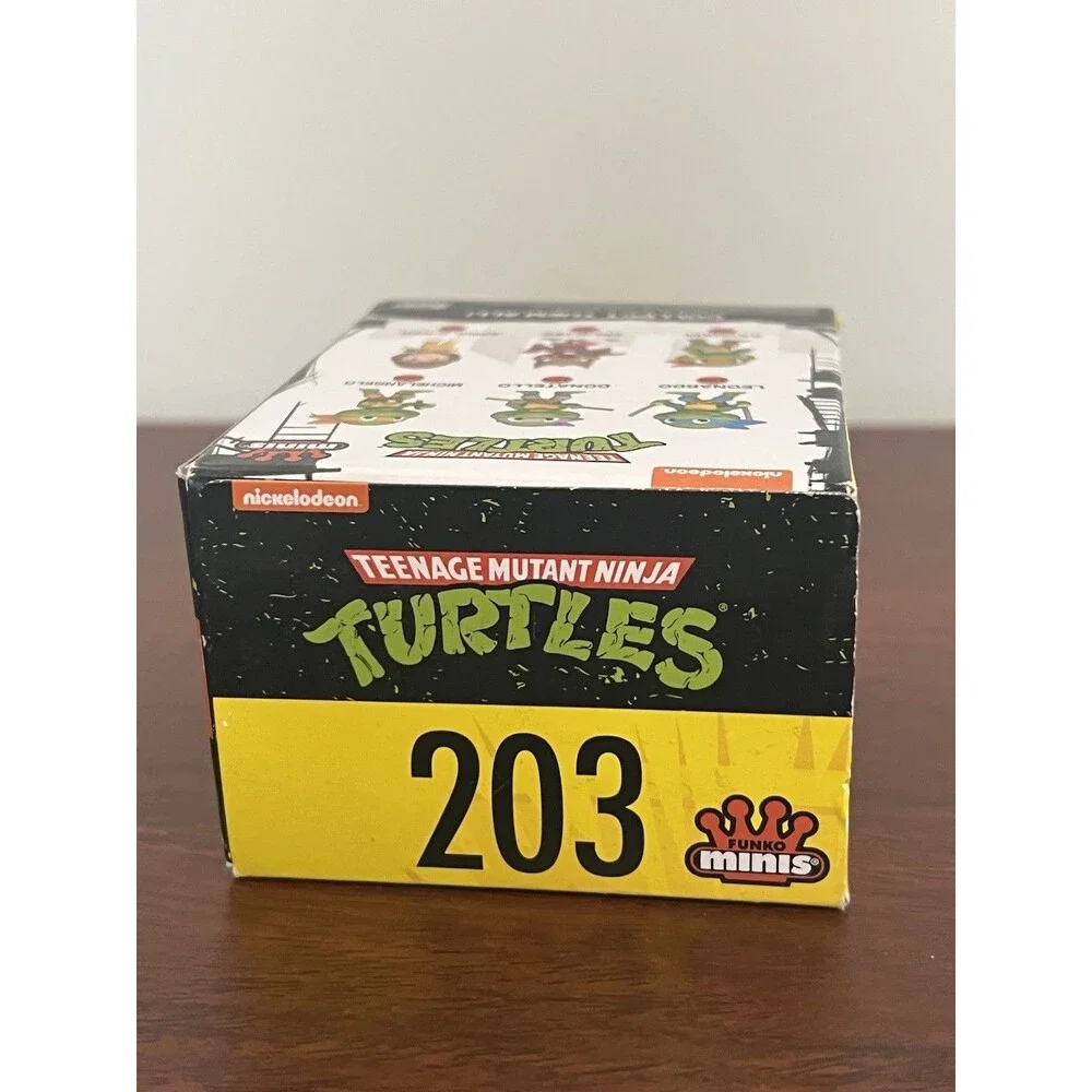 Funko Minis TNMT April O,Neil Vinyl Figure #203 Nickelodeon NIB